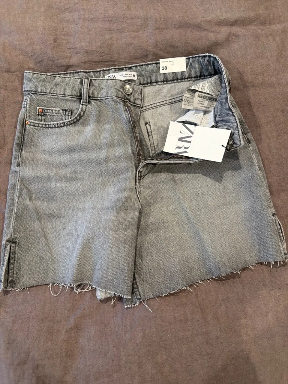 Zara High Rise Gray Denim Shorts Size 6 NWT